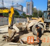 吊逼免费软件高温下的坚守｜道路建设者用汗水铺就畅通路